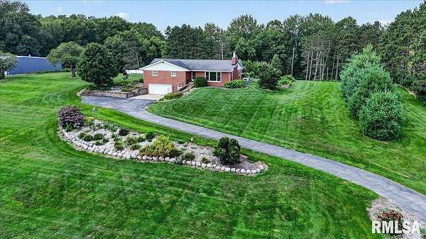 9.14 Acres of Land with Home for Sale in Pleasant Plains, Illinois