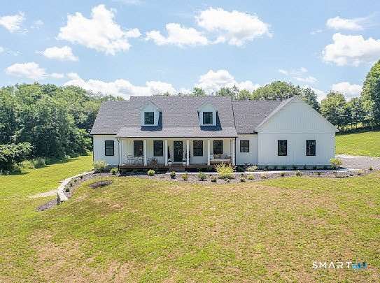 4.6 Acres of Land with Home for Sale in Brooklyn, Connecticut