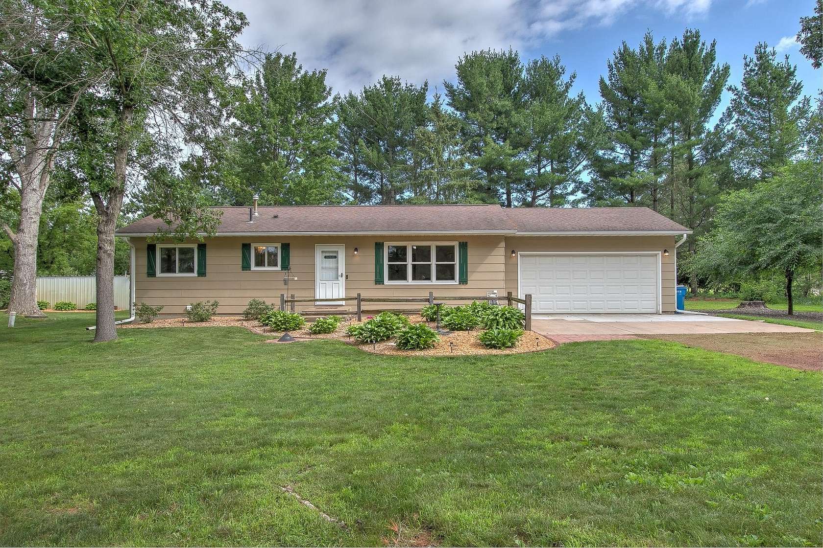 2.5 Acres of Land with Home for Sale in North Branch, Minnesota