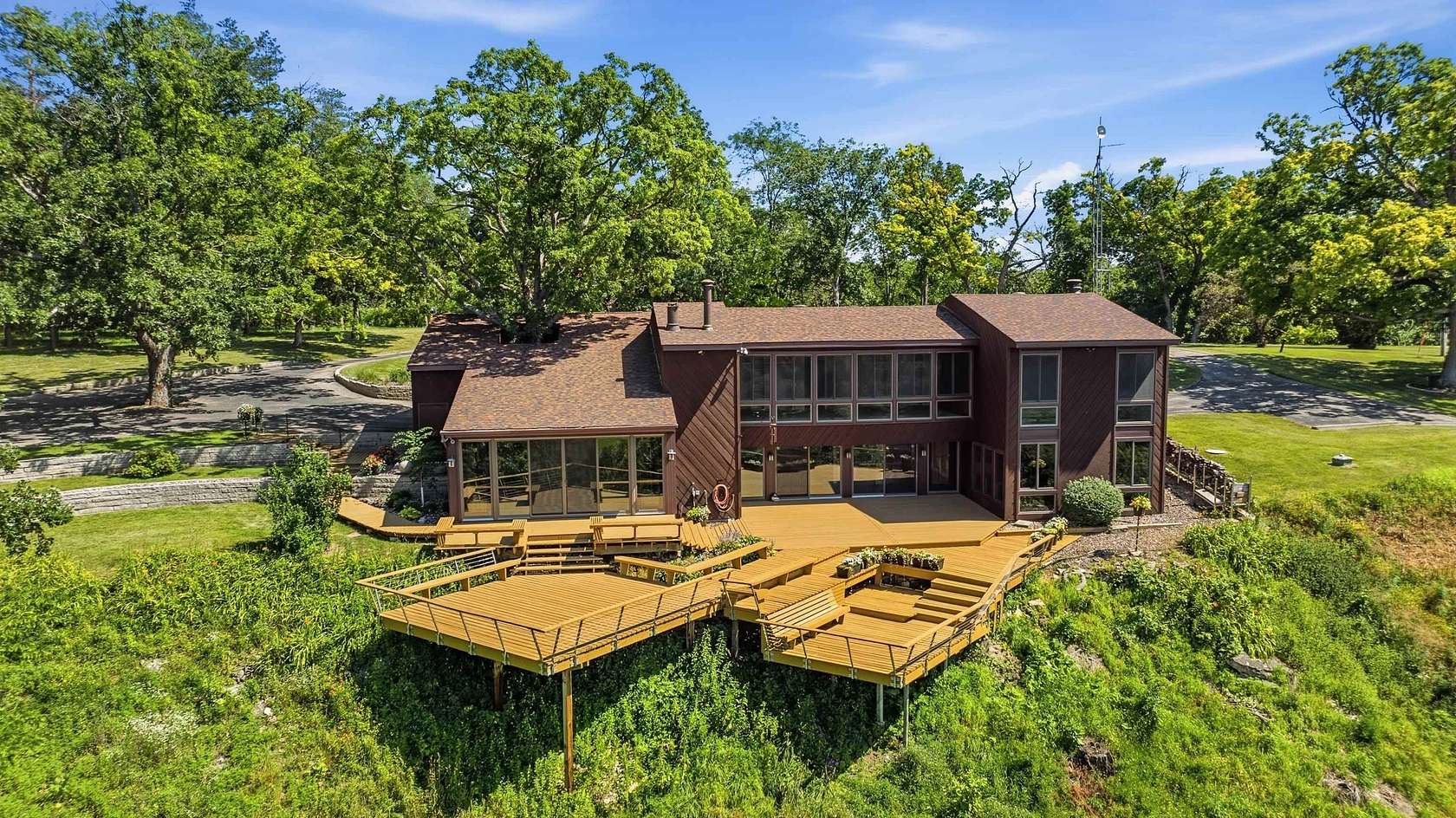 1.9 Acres of Land with Home for Sale in Dubuque, Iowa