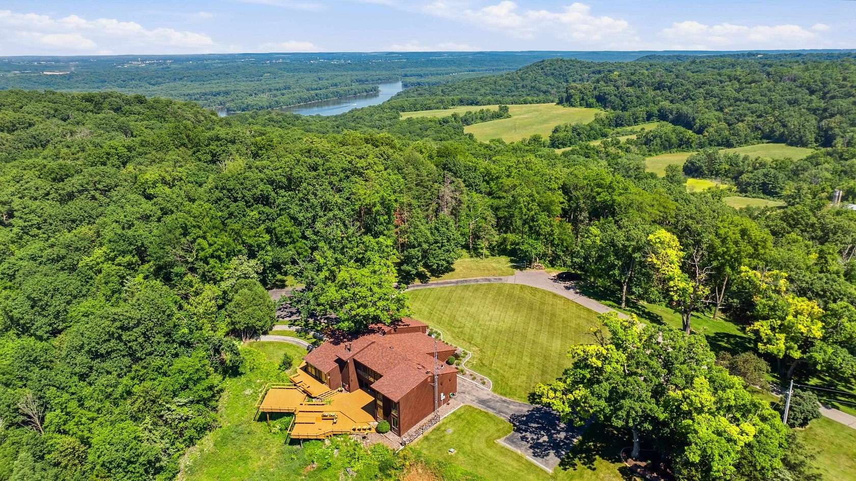 1.9 Acres of Land with Home for Sale in Dubuque, Iowa