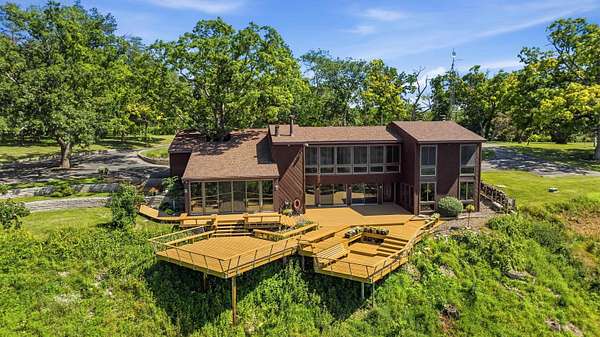 1.9 Acres of Land with Home for Sale in Dubuque, Iowa