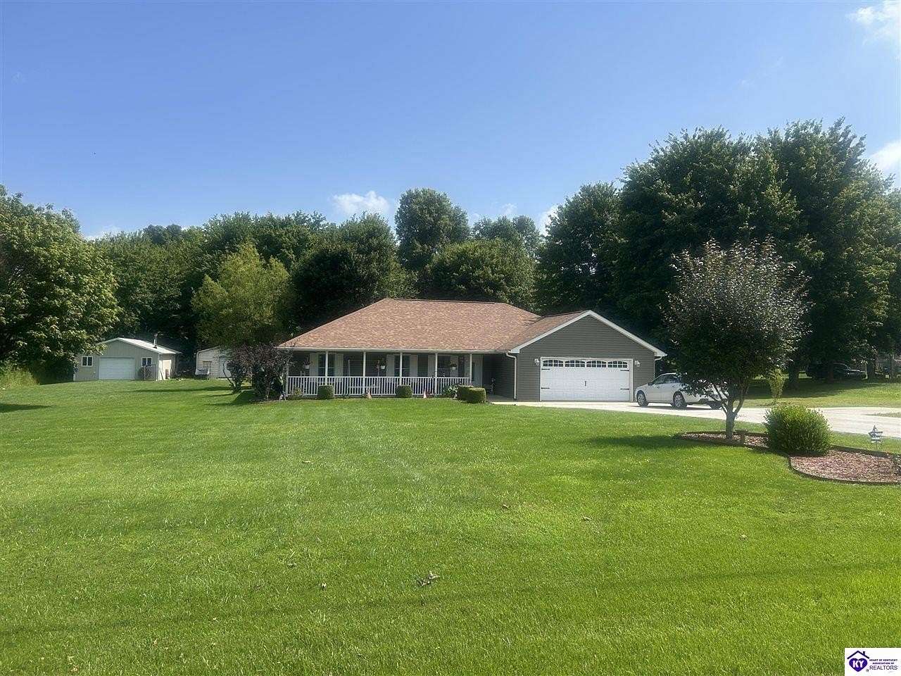 2.14 Acres of Land with Home for Sale in Vine Grove, Kentucky