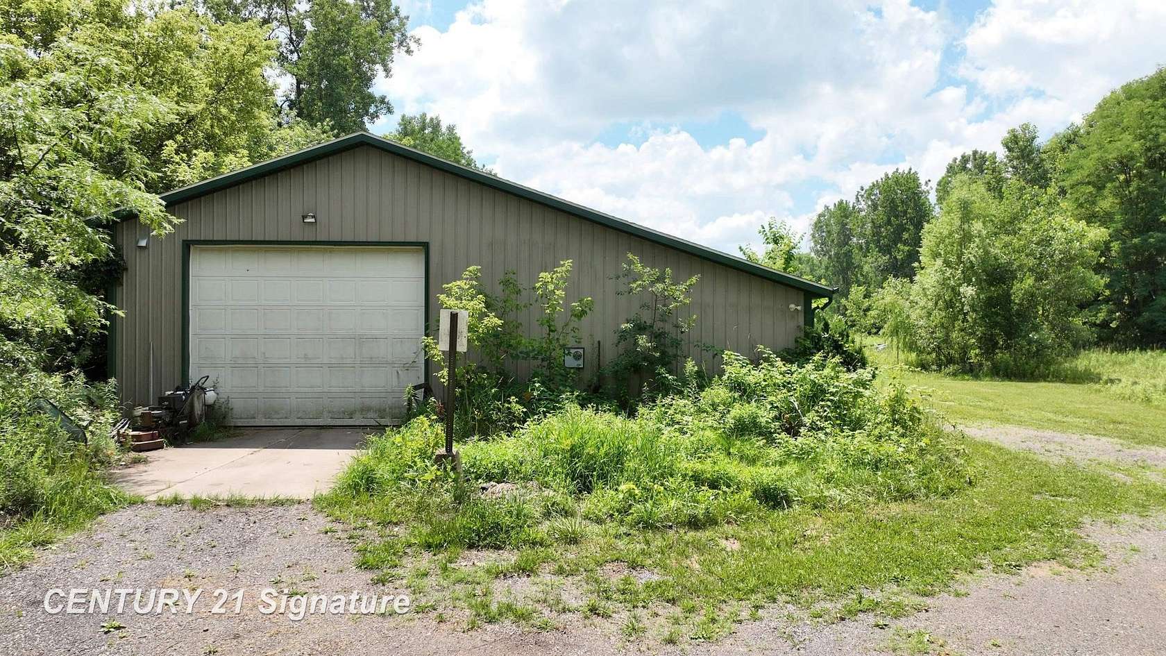 10 Acres of Recreational Land for Sale in Clio, Michigan
