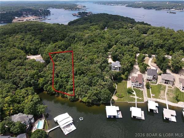 1 Acre of Residential Land for Sale in Sunrise Beach, Missouri