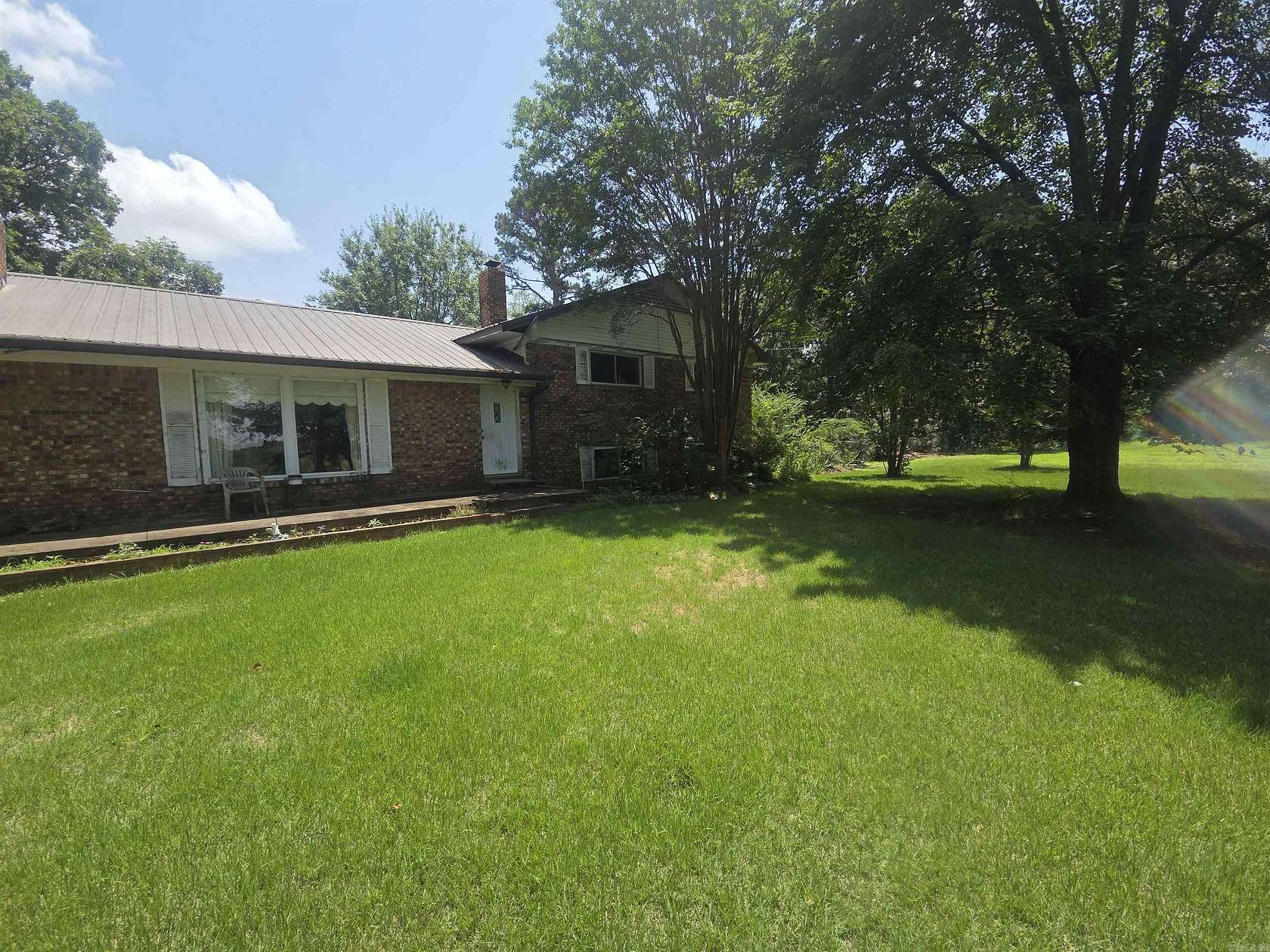 8 Acres of Land with Home for Sale in Hatfield, Arkansas