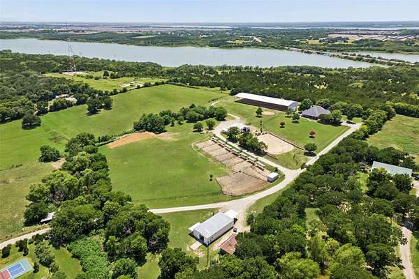 9.53 Acres of Land with Home for Sale in Princeton, Texas