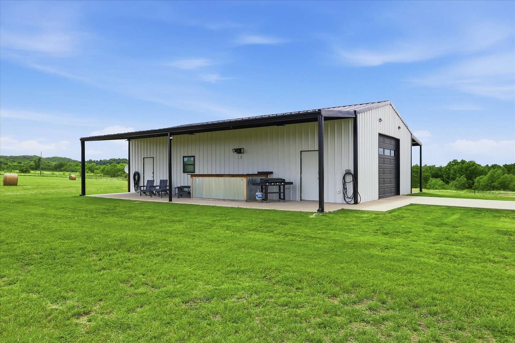 11.7 Acres of Land with Home for Sale in Grandview, Texas