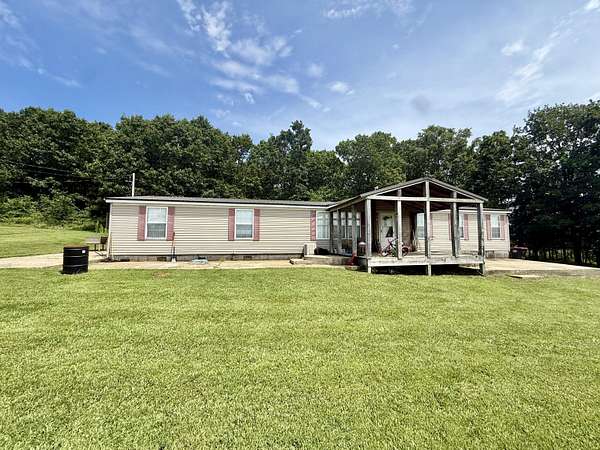 40.4 Acres of Recreational Land with Home for Sale in Bucyrus, Missouri