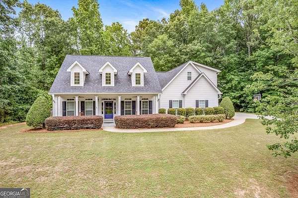 1.6 Acres of Land with Home for Lease in Newnan, Georgia