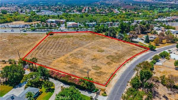 4 Acres of Land for Sale in Temecula, California