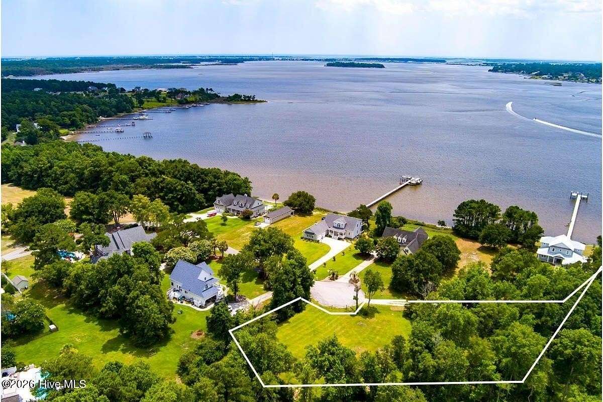 1.43 Acres of Residential Land for Sale in Swansboro, North Carolina