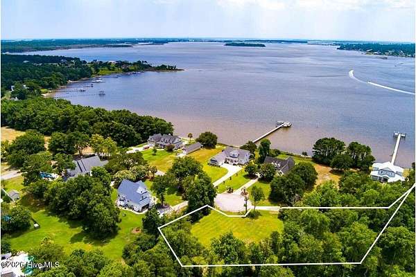 1.43 Acres of Residential Land for Sale in Swansboro, North Carolina