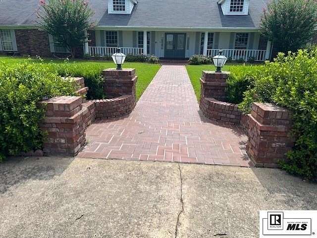 12.5 Acres of Land with Home for Sale in Bastrop, Louisiana