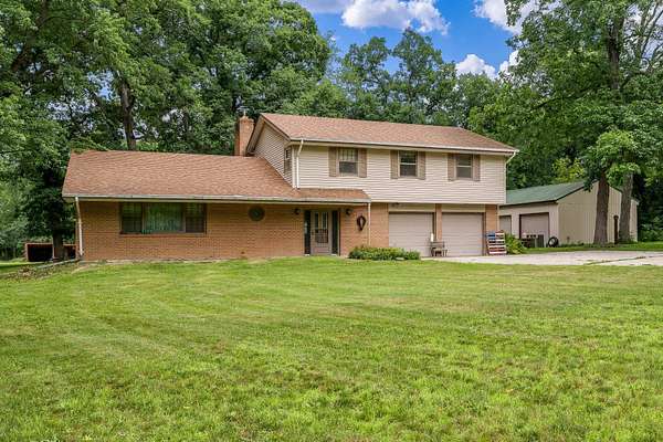 11.7 Acres of Land with Home for Sale in Caledonia, Illinois