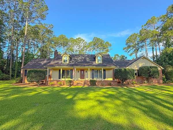 2.5 Acres of Land with Home for Sale in Moultrie, Georgia
