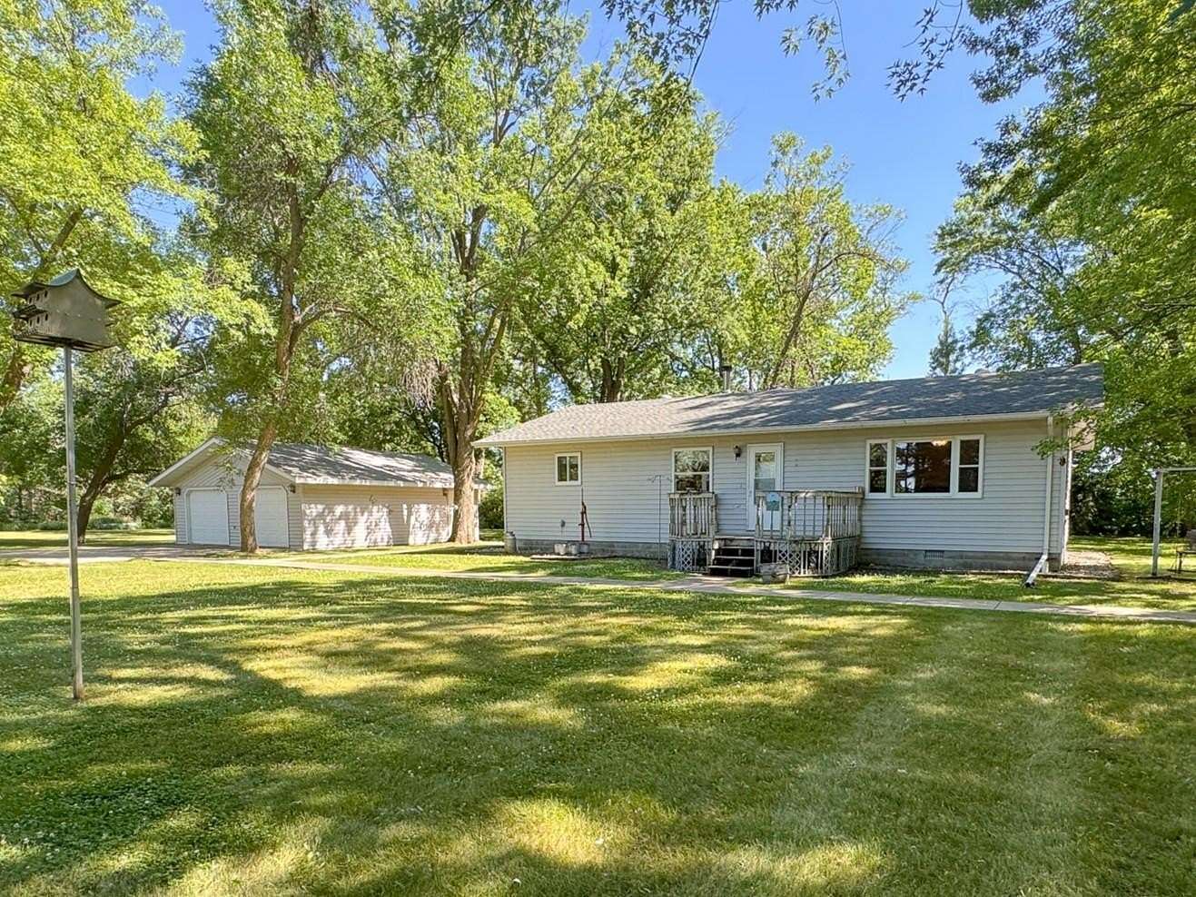 3.22 Acres of Land with Home for Sale in Milnor, North Dakota