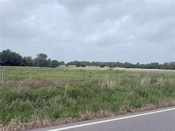 32.5 Acres of Agricultural Land for Sale in Independence, Kansas