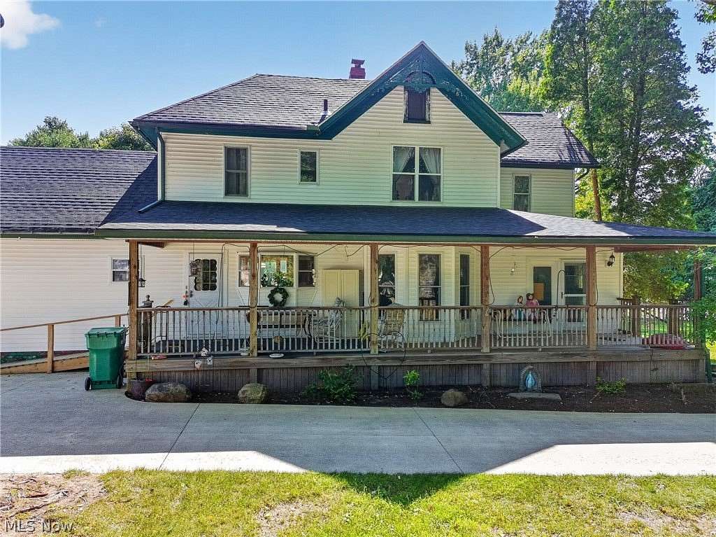 5.48 Acres of Land with Home for Sale in Conneaut, Ohio