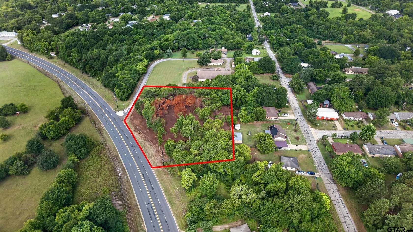 1.6 Acres of Residential Land for Sale in Jacksonville, Texas