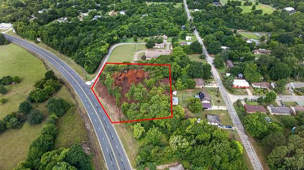 1.6 Acres of Residential Land for Sale in Jacksonville, Texas