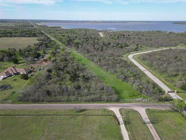 2.63 Acres of Residential Land for Sale in Kemp, Texas