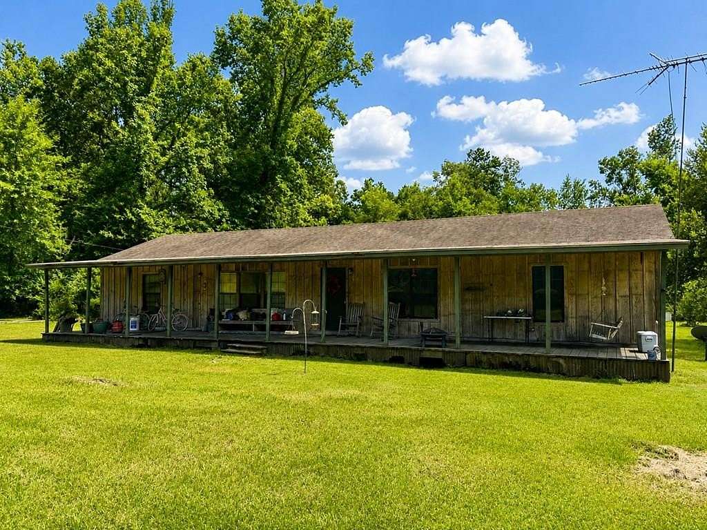 2.37 Acres of Land with Home for Sale in Jasper, Texas