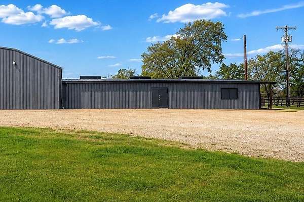 1.6 Acres of Mixed-Use Land for Sale in Quinlan, Texas
