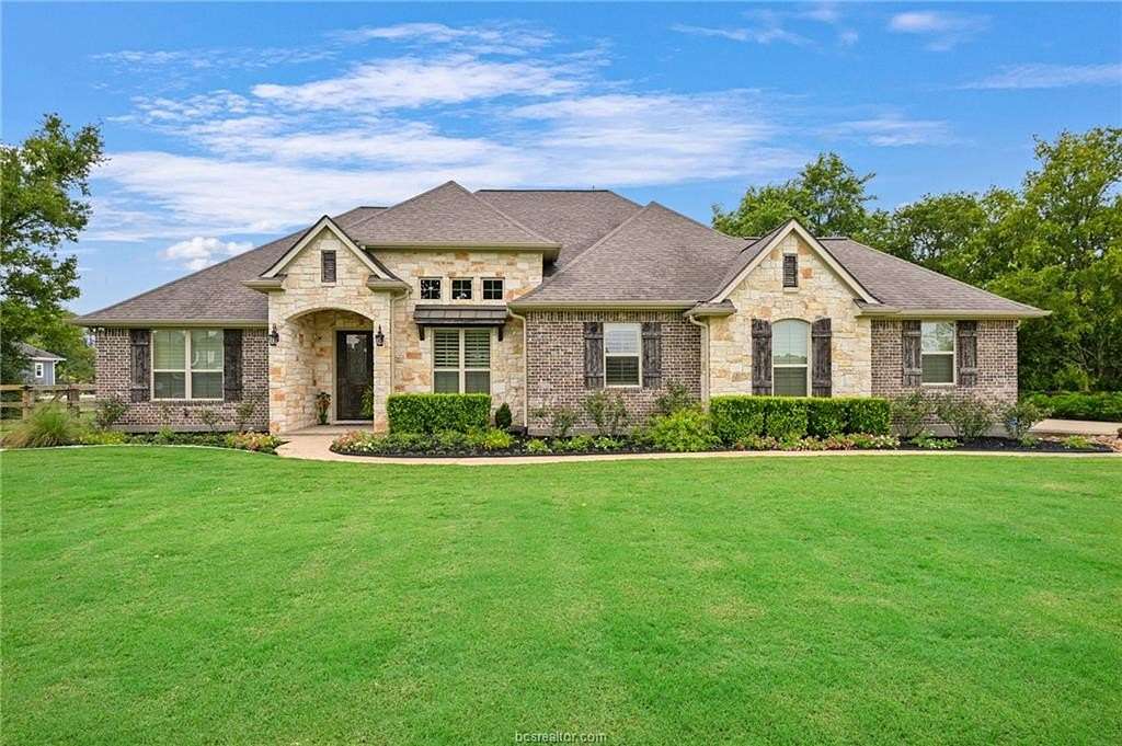 1.7 Acres of Land with Home for Sale in Bryan, Texas