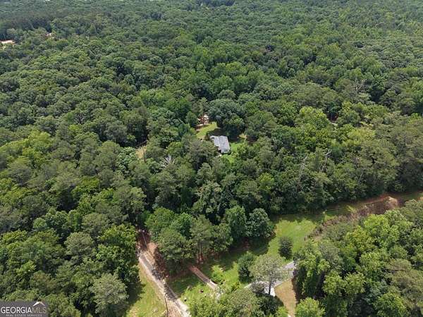 5 Acres of Residential Land for Sale in Hull, Georgia