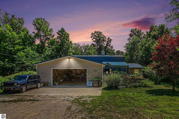 14.1 Acres of Recreational Land with Home for Sale in Cadillac, Michigan