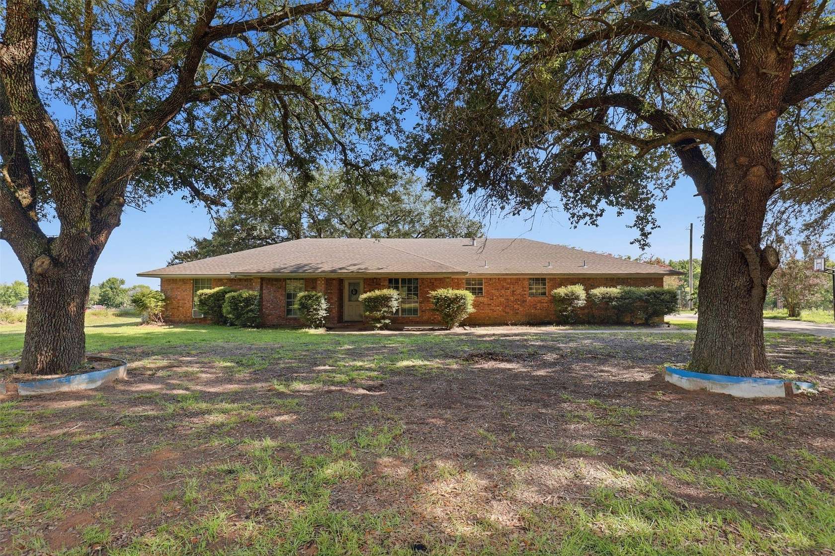 4 Acres of Land with Home for Sale in Mount Pleasant, Texas