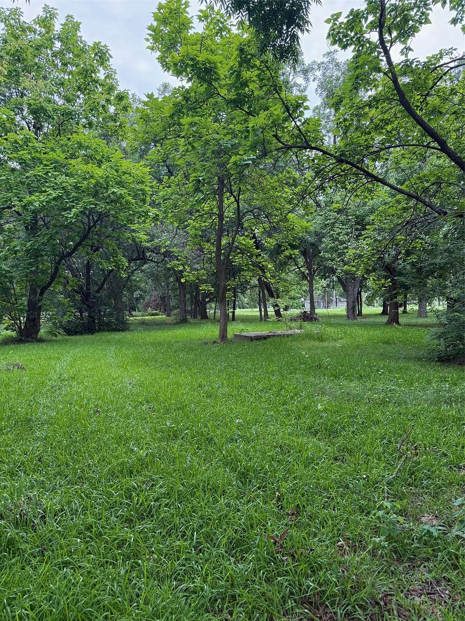0.51 Acres of Residential Land for Sale in Bonham, Texas