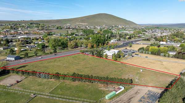 5 Acres of Commercial Land for Sale in West Richland, Washington