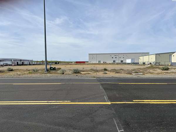 1.48 Acres of Commercial Land for Sale in Richland, Washington
