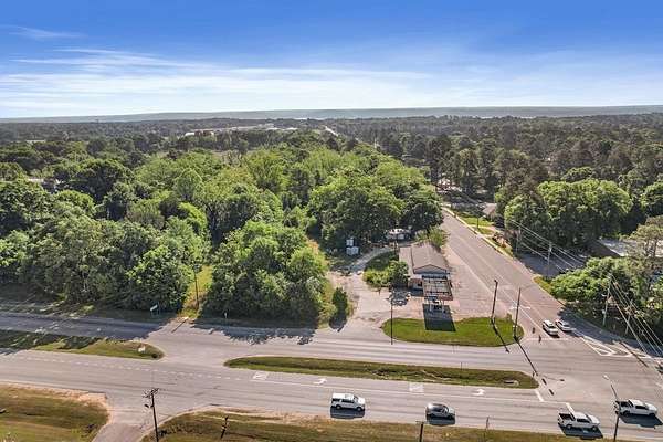 4.6 Acres of Improved Commercial Land for Sale in Eufaula, Alabama