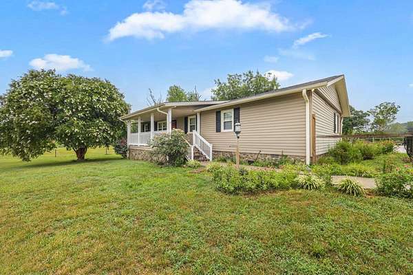 15 Acres of Land with Home for Sale in Blacksburg, South Carolina
