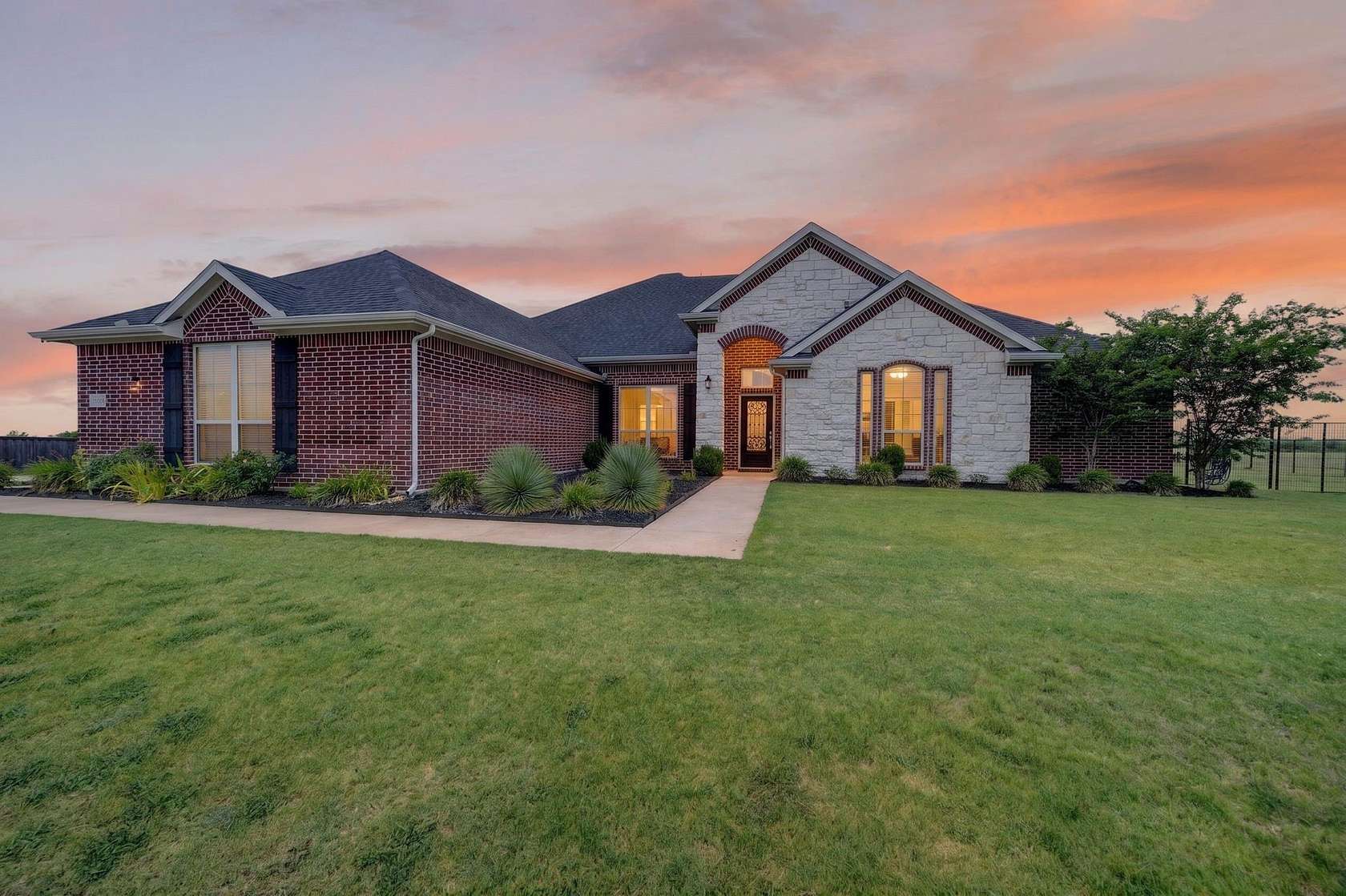 2.31 Acres of Land with Home for Sale in Farmersville, Texas