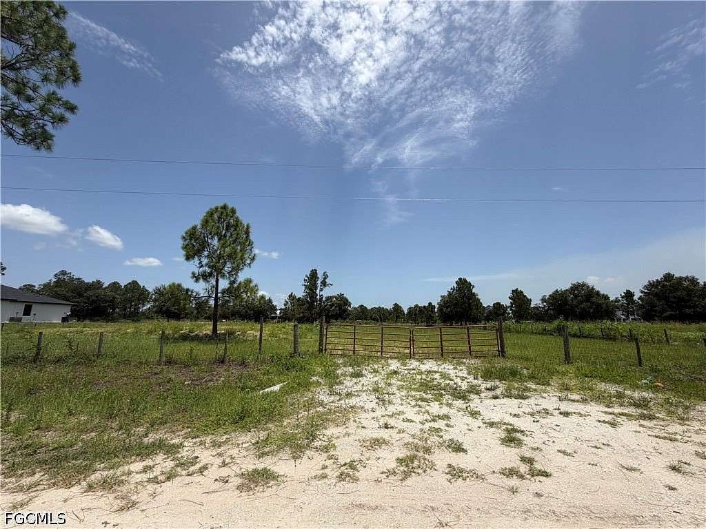 1.25 Acres of Residential Land for Sale in LaBelle, Florida