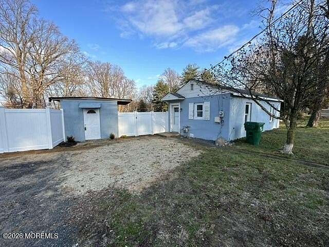 Land with Home for Lease in Morganville, New Jersey