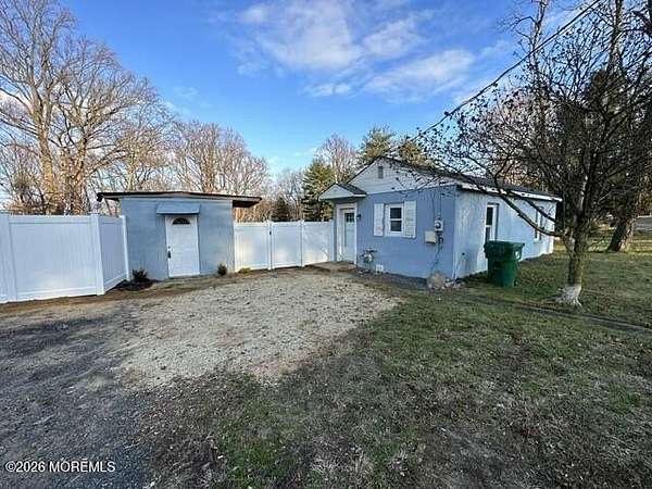 Land with Home for Lease in Morganville, New Jersey