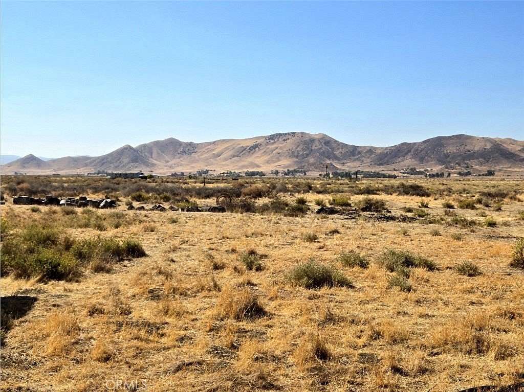 2.7 Acres of Land for Sale in Santa Margarita, California