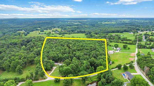 22.6 Acres of Land for Sale in Irvine, Kentucky