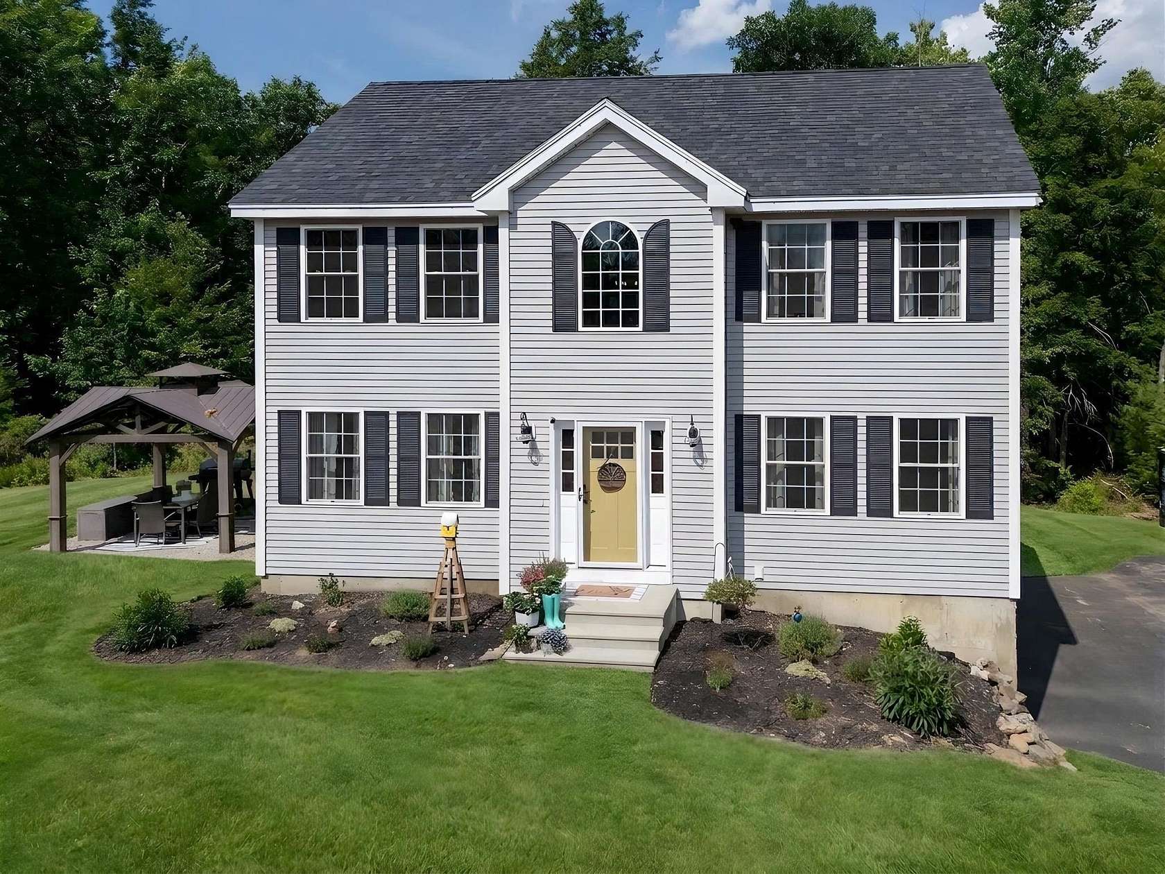 3.63 Acres of Land with Home for Sale in Epsom, New Hampshire