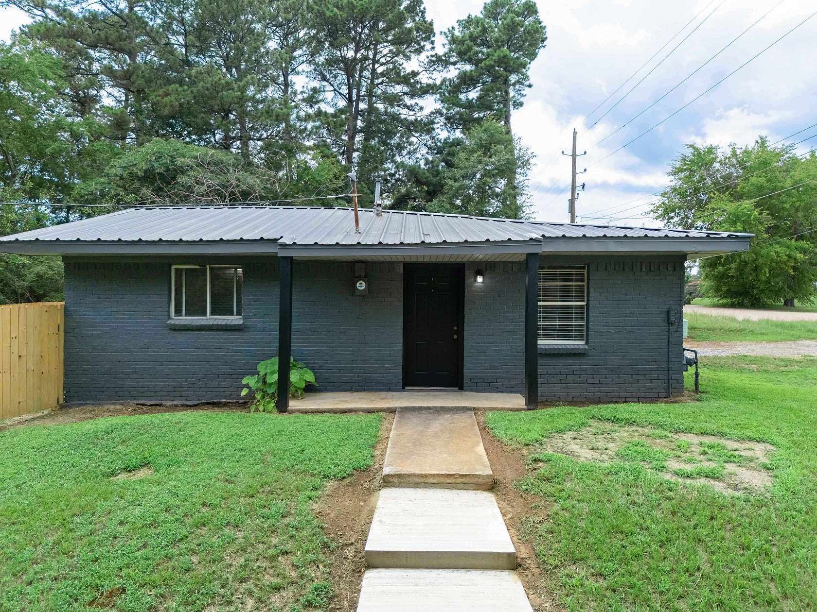 9.13 Acres of Land with Home for Sale in Longview, Texas