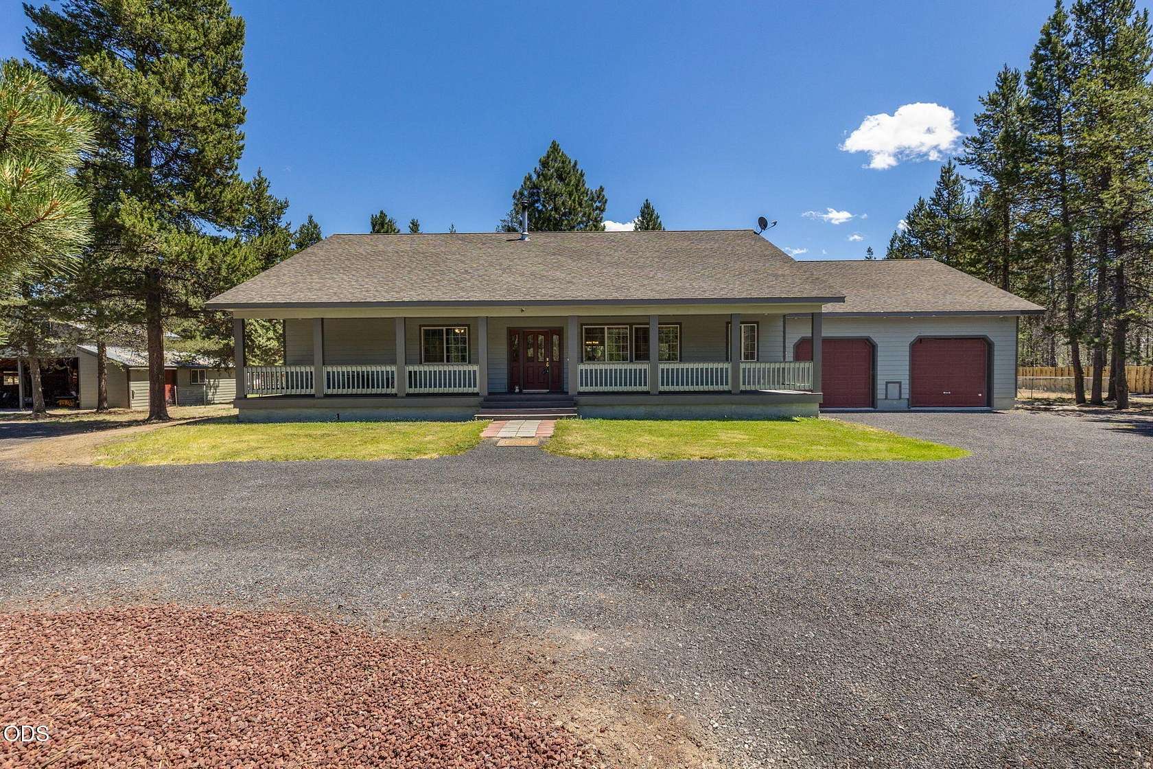 4.59 Acres of Land with Home for Sale in La Pine, Oregon