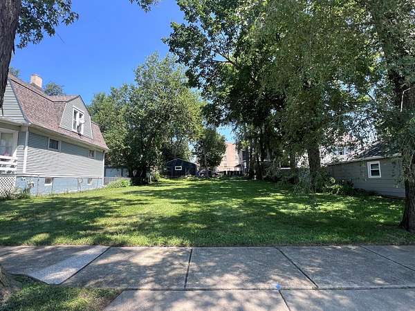 0.2 Acres of Residential Land for Sale in Elgin, Illinois