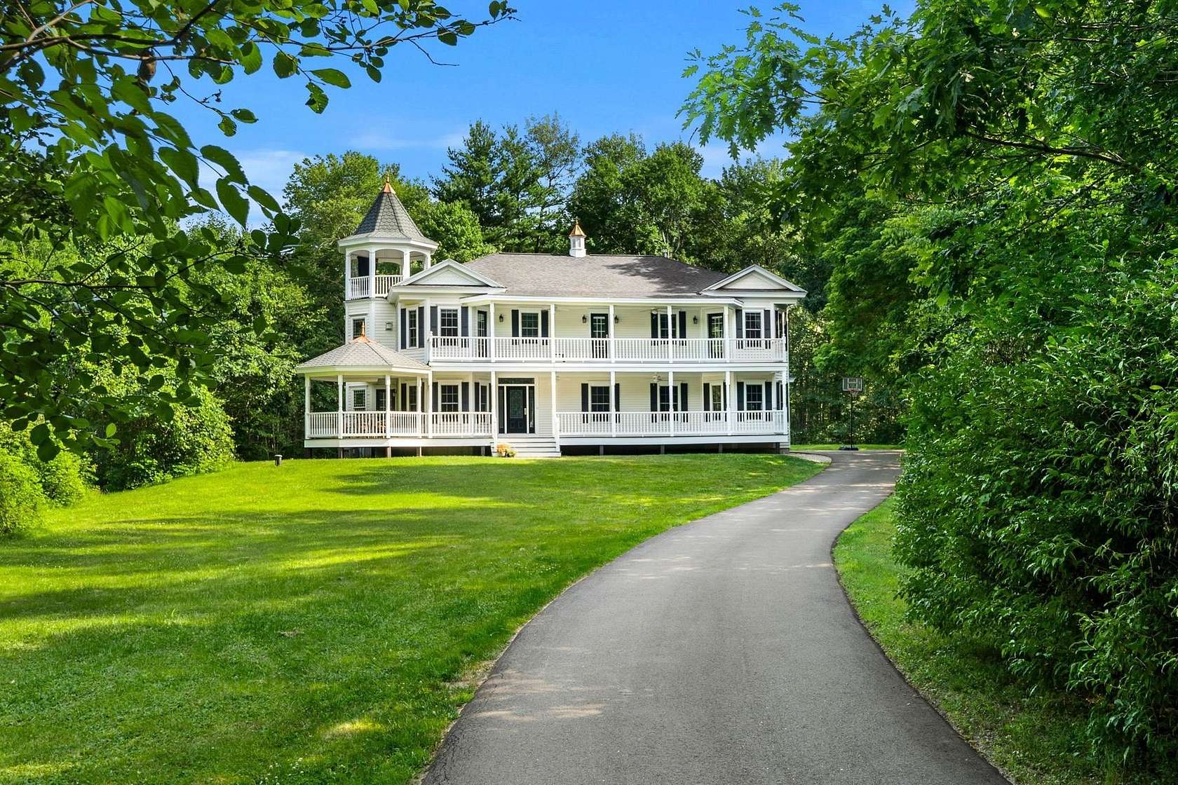 5 Acres of Land with Home for Sale in Brentwood, New Hampshire