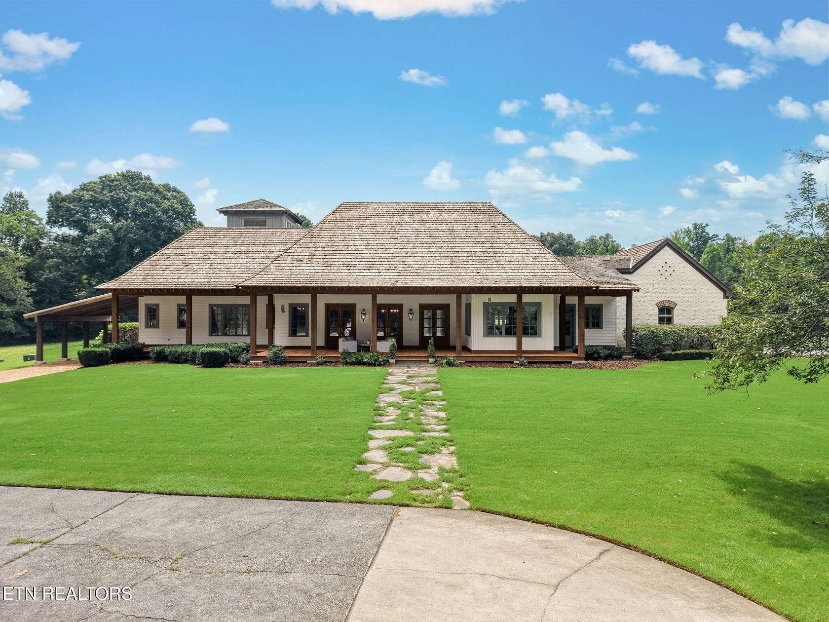 17 Acres of Land with Home for Sale in Kingston, Tennessee