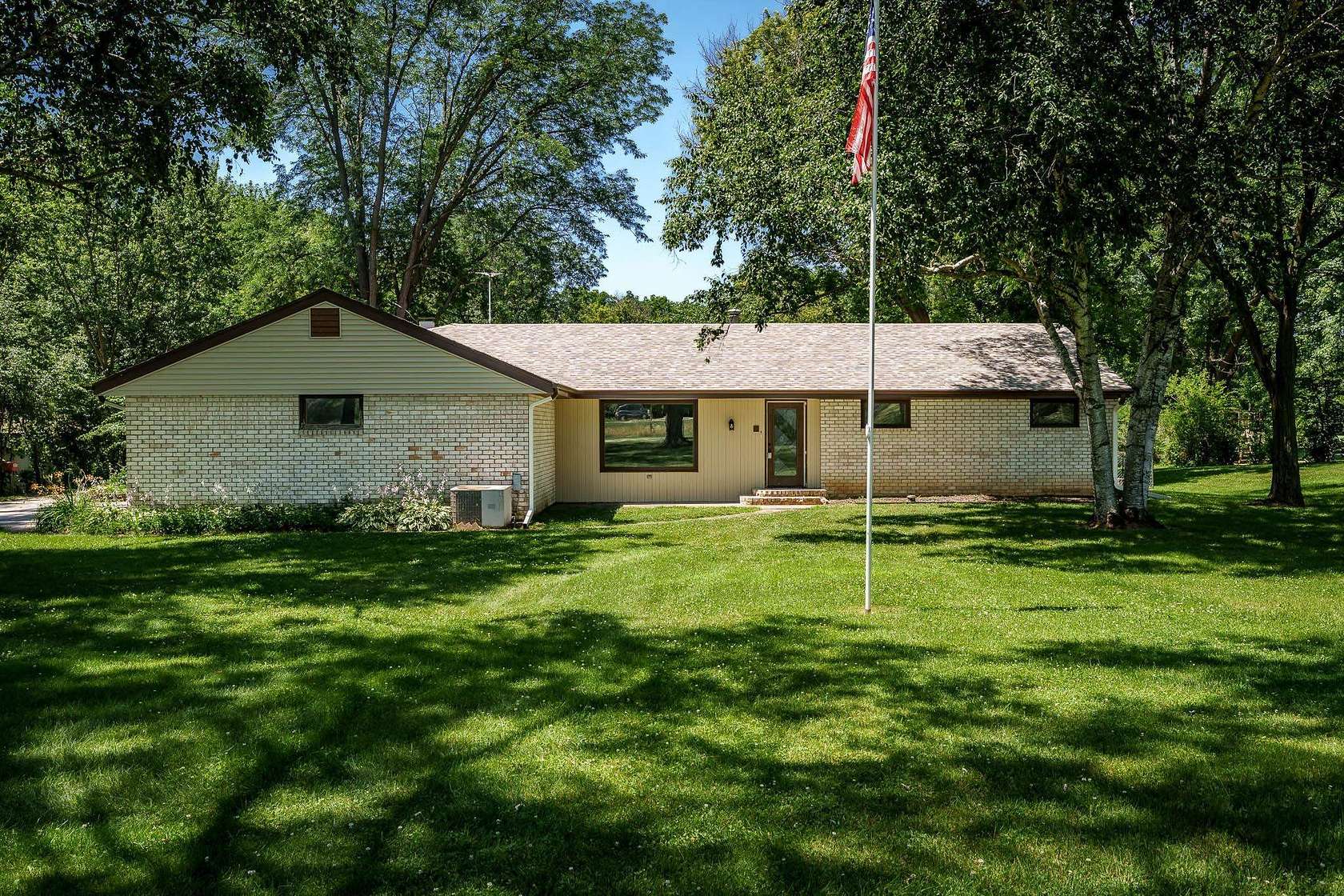 4.82 Acres of Land with Home for Sale in Rockton, Illinois